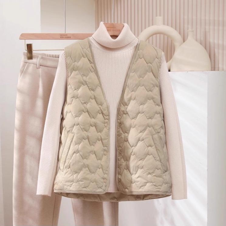 2025 High-End Lightweight Warm V-Neck Down Vest - 90% White Duck Down, Versatile Fashion Gilet for Autumn/Winter