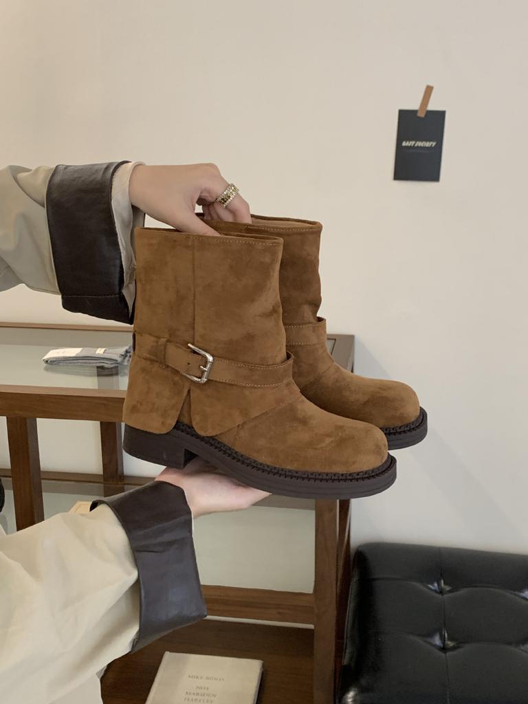 Design Sense 2025 Autumn and Winter New Western Cowboy Boots Women's Square Head Retro Thick Heel Knight Short Boots Women