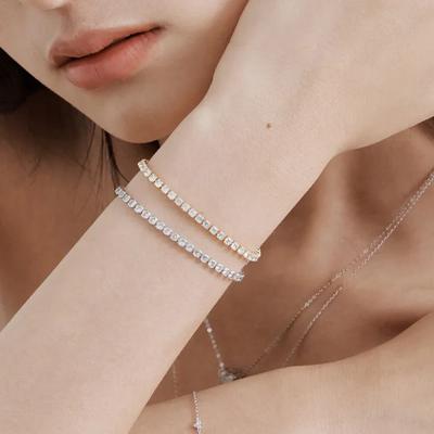 [ON] Gold Tennis Bracelet MBM05237