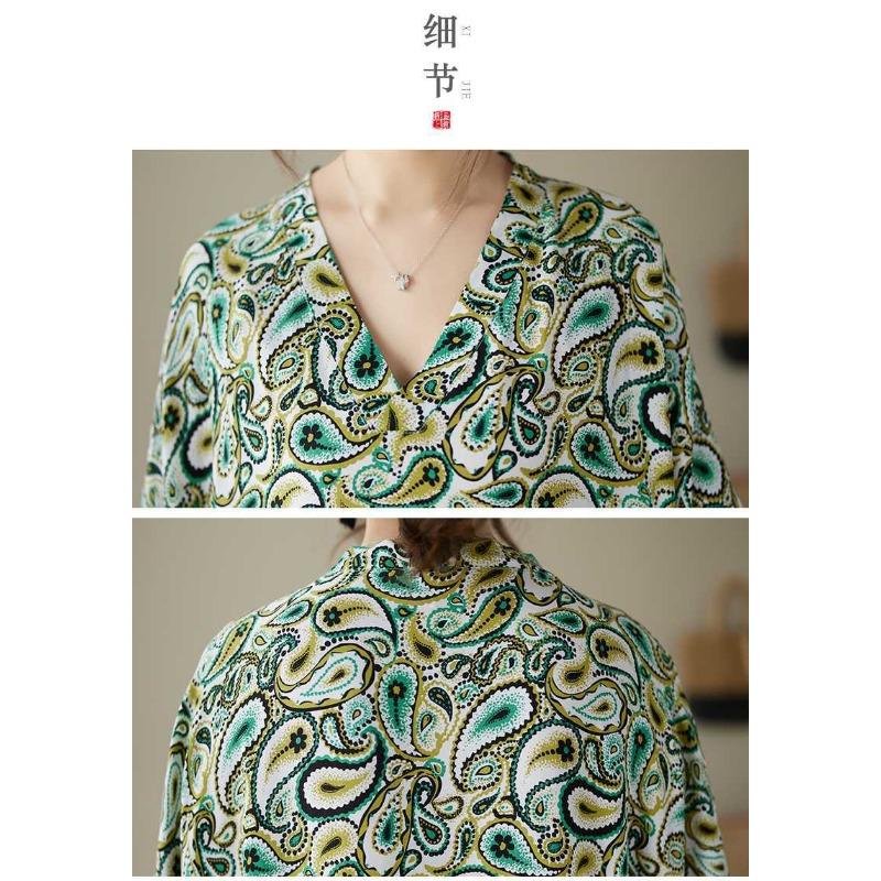 Summer V-neck Large Size Loose Literary Vacation Style Dresses