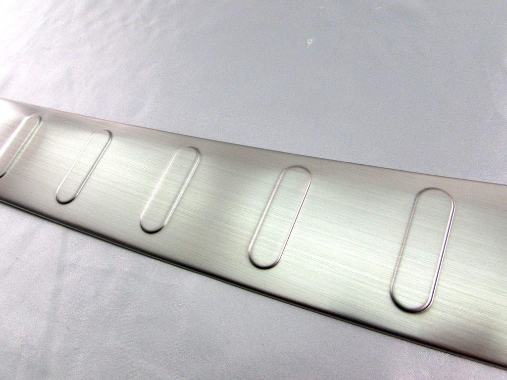 BRIGHTZ Stainless Steel Rear Bumper Foot Plates for Toyota Serena C27 GC27 GFC27 GFNC27 GNC27 HFC27 (Late Model) [OUT-FOOT-059]