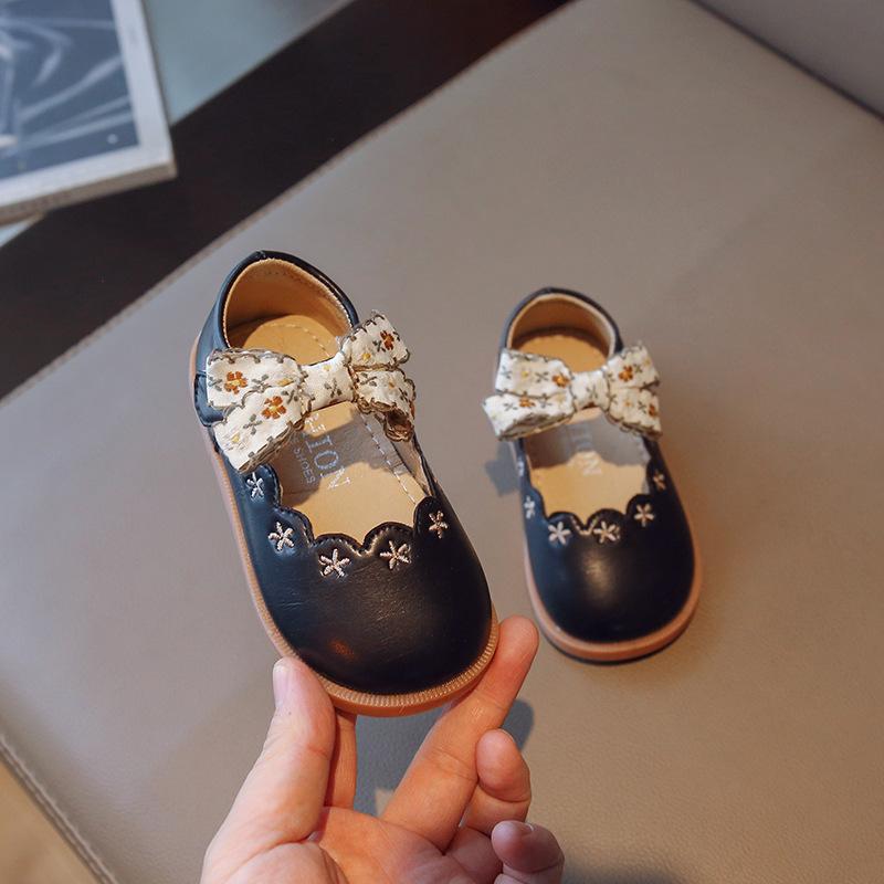 Cute Princess Moccasin Shoes 2024 Spring and Autumn New Soft Sole Bow Breathable Leather Shoes Lace Japanese Style Casual Shoes