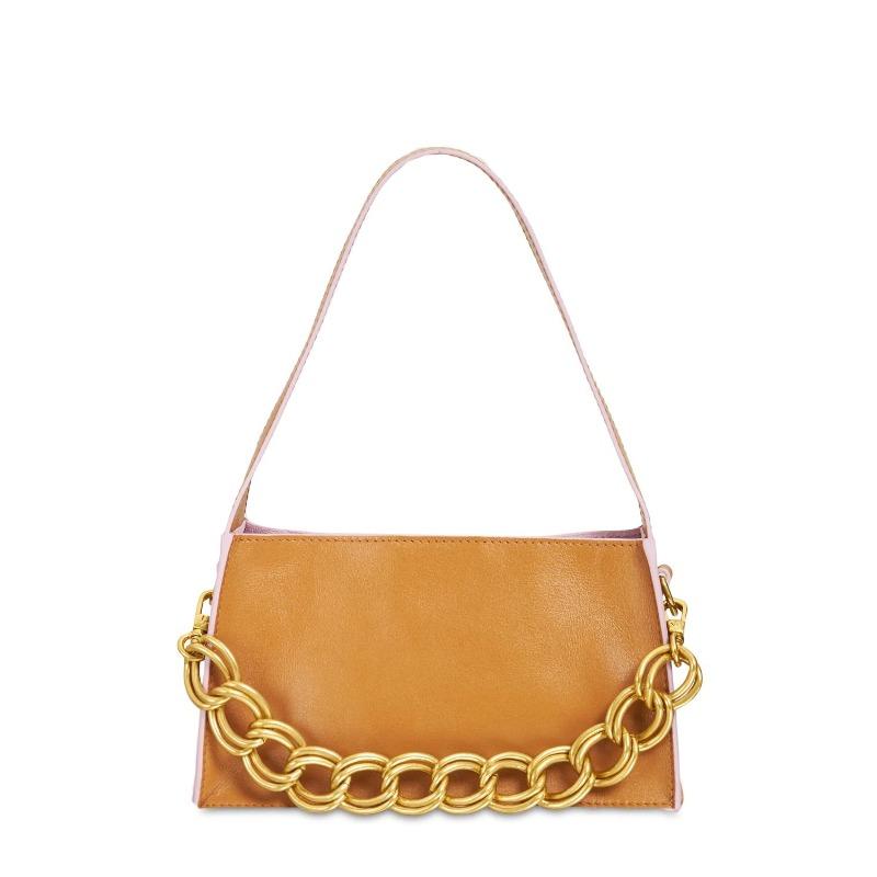 

Large and small cowhide bags represent Guangzhou high-end light luxury portable underarm bags, niche chain bags. 12.5X22.5X9cm