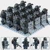 Forze speciali, polizia antisommossa, blocchi da costruzione, bambole umanoidi, action figure, regali a cartoni animati.