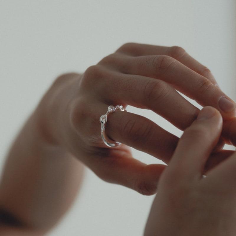 KODO Crescent Chain Ring