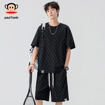 Partea de jos – Set pantaloni scurți și top