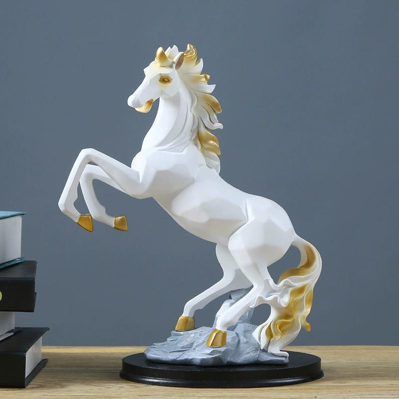Wealth Art Horse Ornament Modern Handicraft Horse Statue Minimalist Creative Animal Sculpture Bedroom