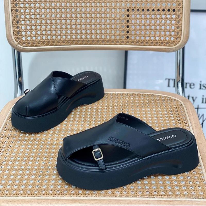 

Полая сумка голова тяга увеличение высоты легкий маффин толстая подошва ретро мода римский стиль тапочки женские 2025 лето новый 40 чёрный