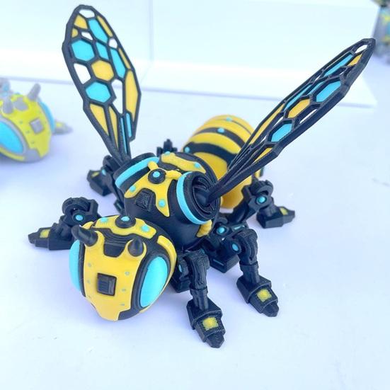 3D-printet Mekanisk Bi Figur, Samlerobjekt Cyberpunk Hvepsepynt med Bevægelige Led, Stresslindrende Leddelt Insekt Fidget Skrivebordslegetøj