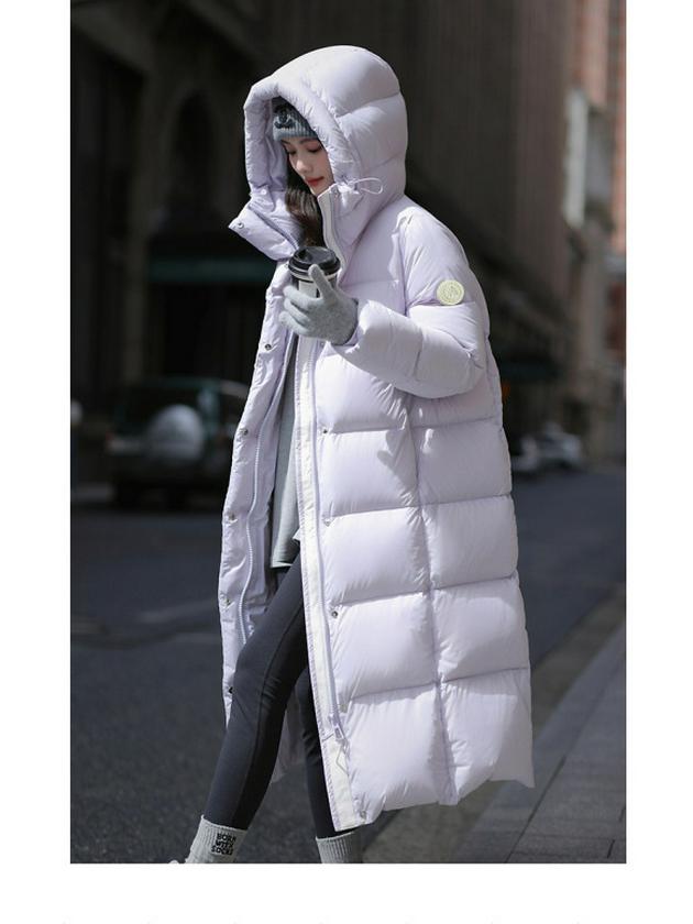 Dámská péřová bunda 2025 - Série Sněžná hora, 90% bílé kachní peří, s kapucí, zateplená, módní chlebíčkový styl