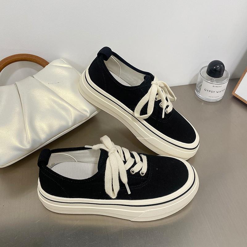 Canvas women's shoes new thick-soled white one-pedal versatile, not tired, inner height increase casual board shoes, white shoes