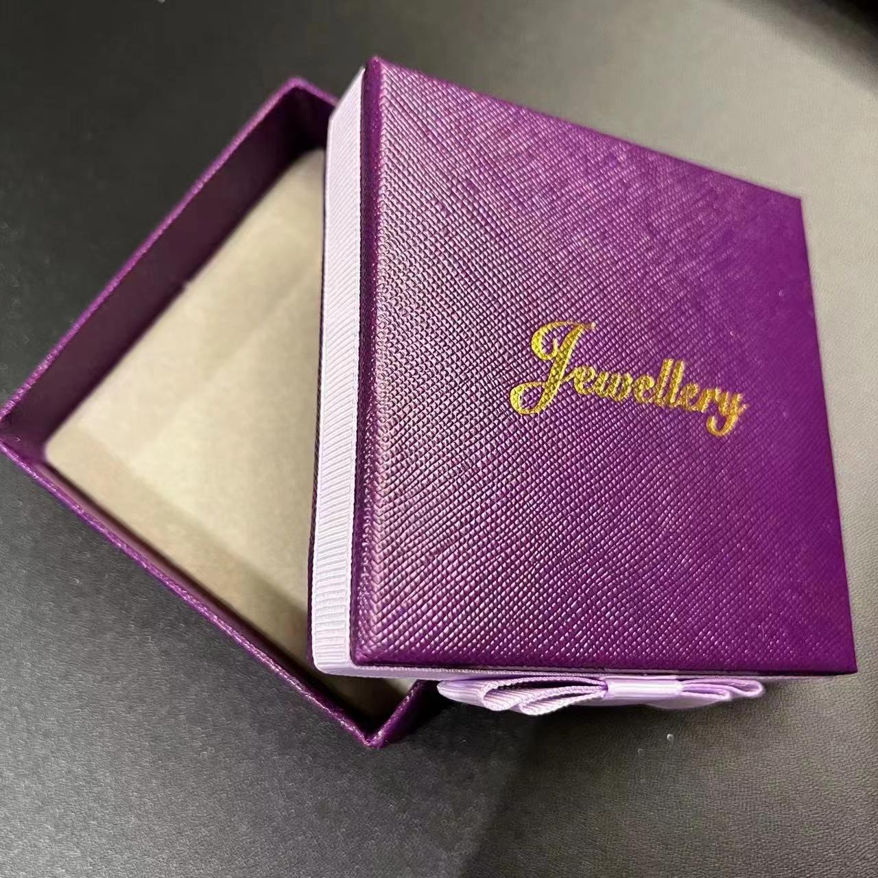 

The Gift Box Will Not Be Delivered If Ordered. Paper box; 2