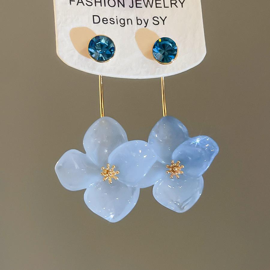 

2026 New Arrival White Pink Blue Color Resin Rhinestone Flowers Long Dangle Earrings for Women Real Gold Plated Copper