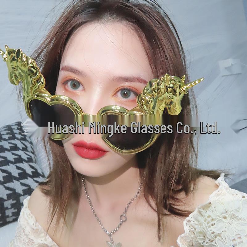 Personalisierte Cartoon-Sonnenbrillen für Abschluss- und Geburtstagsfeiern