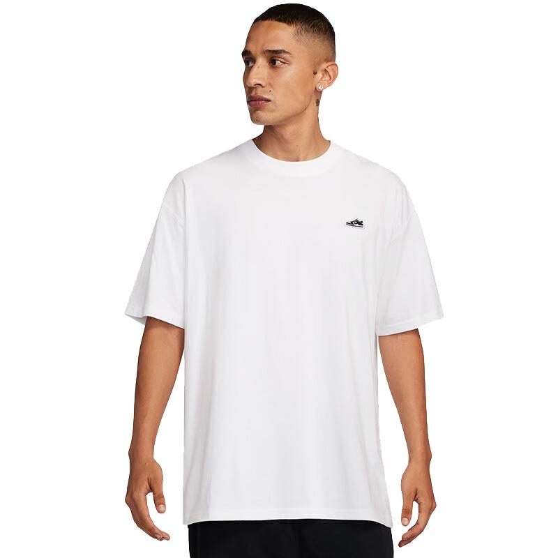 Nike Men s Short Sleeve Round Neck T-Shirt XL
