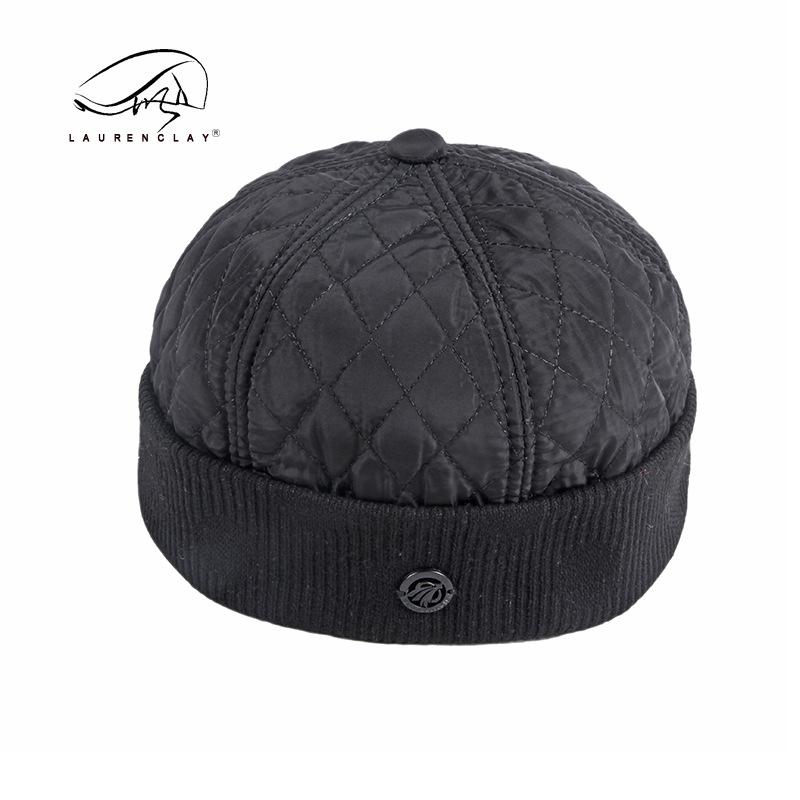 

Шляпа осень и зима новая бархатная утолщенная теплая шляпа землевладельца мужская британская ретро простая сшивная шляпа из меха дыни женская XL（58-60cm） чёрный