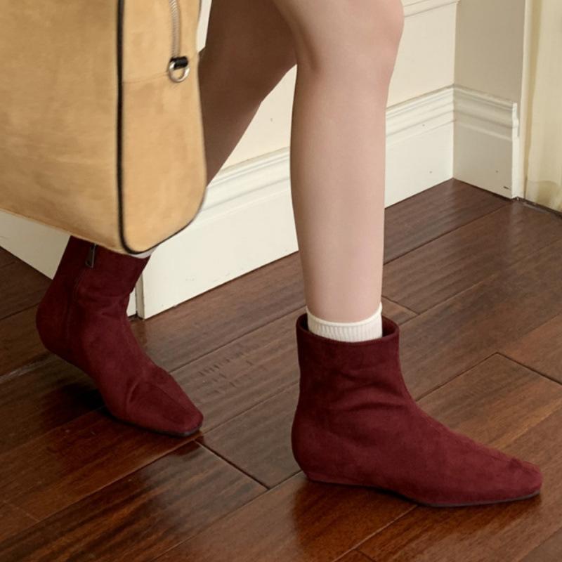 2025 Autumn and Winter New Small Square Martin Boots Versatile Thick Heel Simple Velvet Thin Boots Women's Suede French