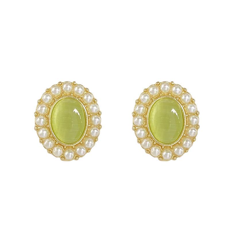 Elegant French Retro Green Earrings for Women