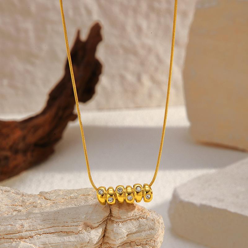 Luxury Titanium Steel Necklace For Women Gold Elegant Pendant Minimalist Design Long Lasting Jewelry