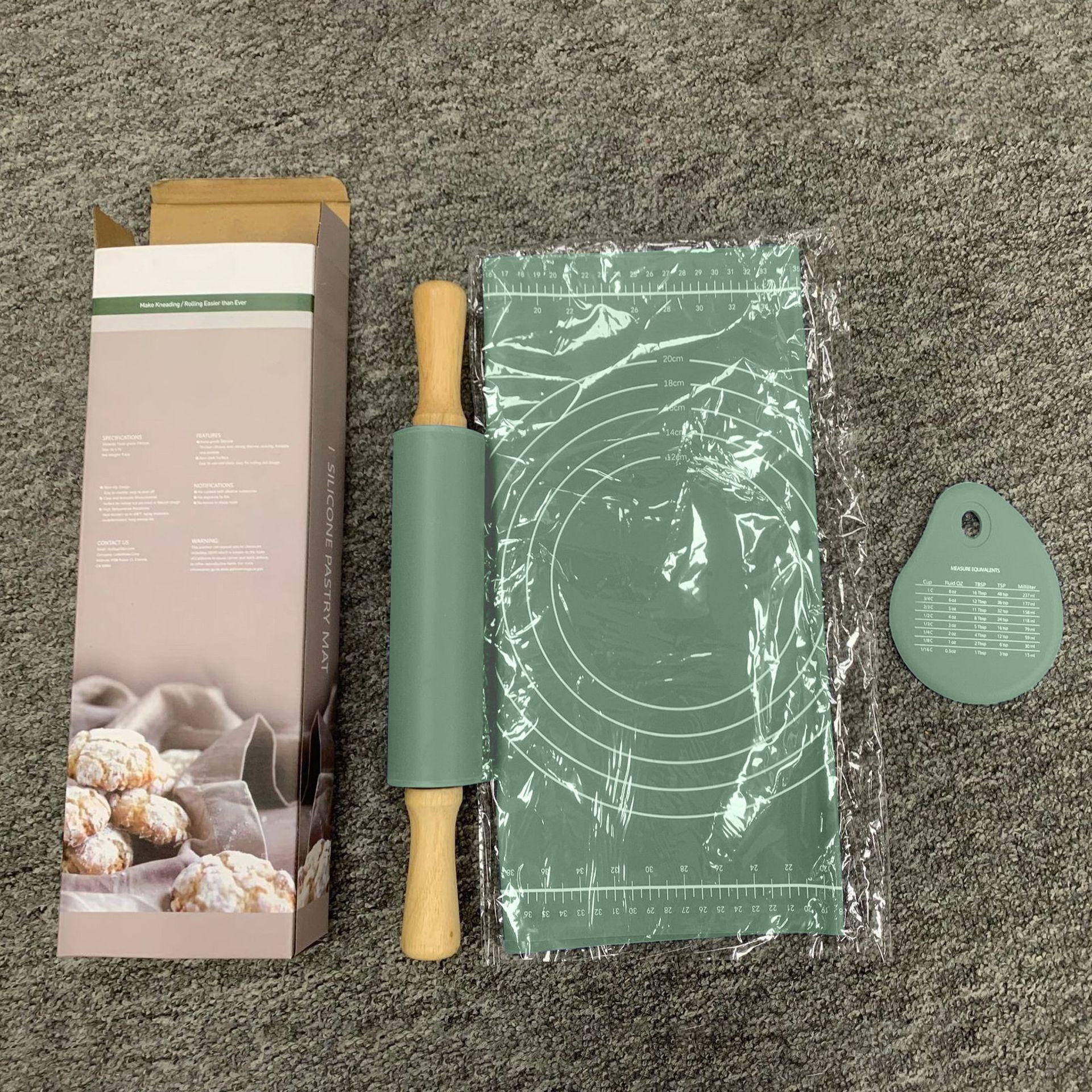 

Очень толстый антипригарный силиконовый коврик для раскатывания с разметкой для выпечки и замешивания теста Option3 зелёный