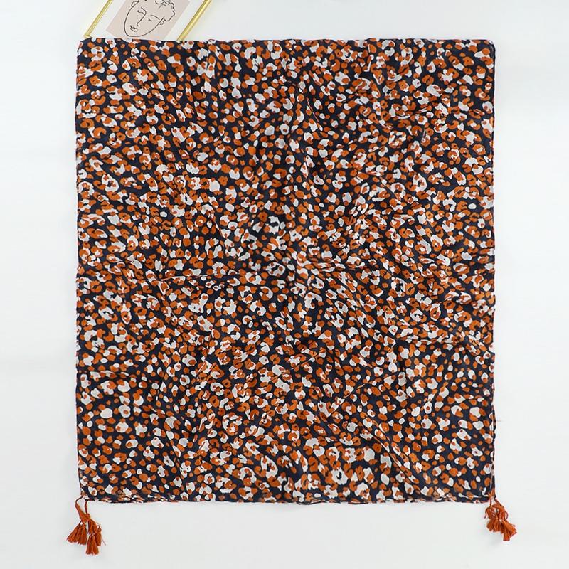 Autumn and winter small fresh rendering ink painting butterfly printing warm shawl, travel beach towel cotton and linen feel scarf