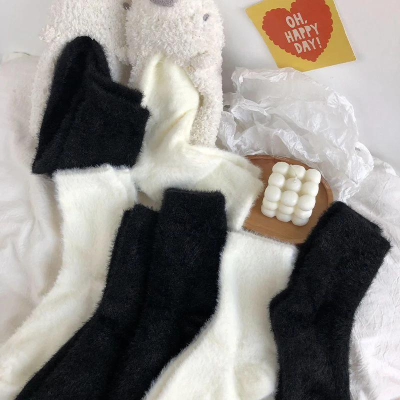 Mink Velvet Socks for Women and Men Autumn and Winter Thickened Thermal Coral Velvet Sleep Plush Floor Black White Socks Underwear