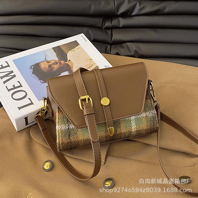 Fashionable and popular underarm small bag for women, 2025 new trendy houndstooth style shoulder bag temperament crossbody small square bag