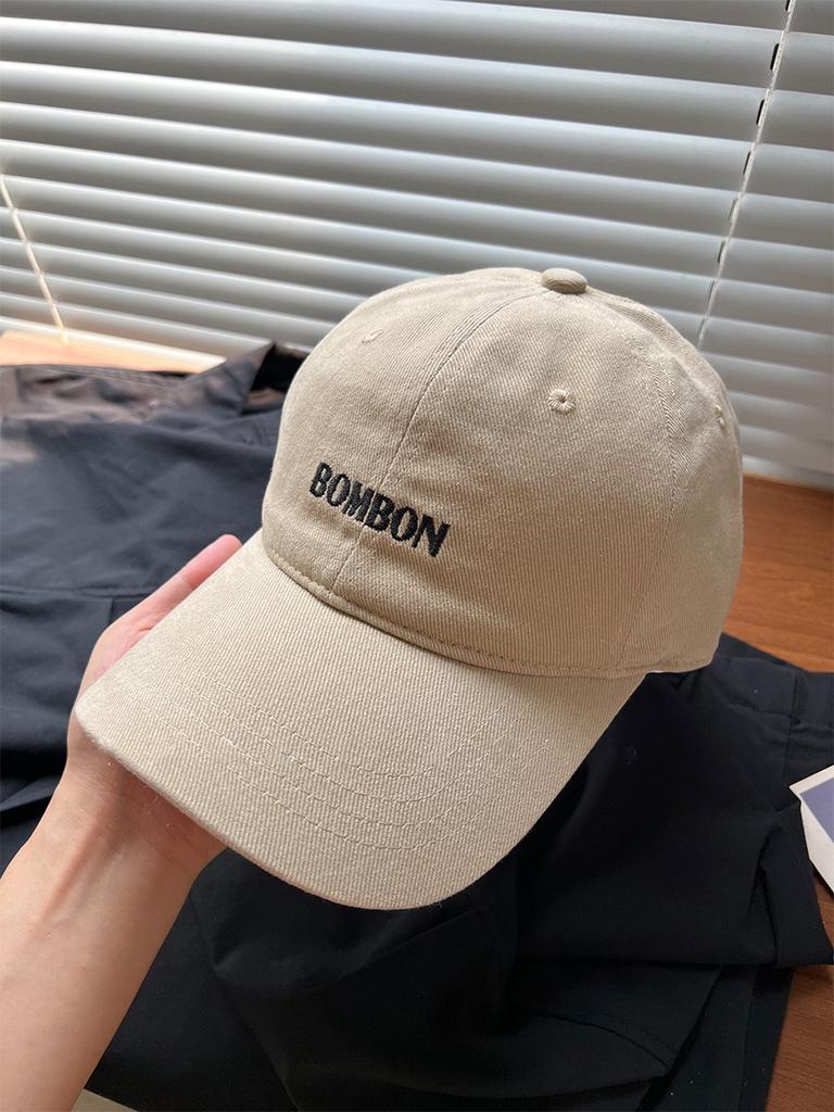 Baseballkappe im koreanischen Stil mit vielseitiger Buchstabenstickerei für Herren, zum Reisen auf der Straße, zur Gesichtsformmodifikation, Sonnenschutz, um ein kleines Gesicht zu zeigen