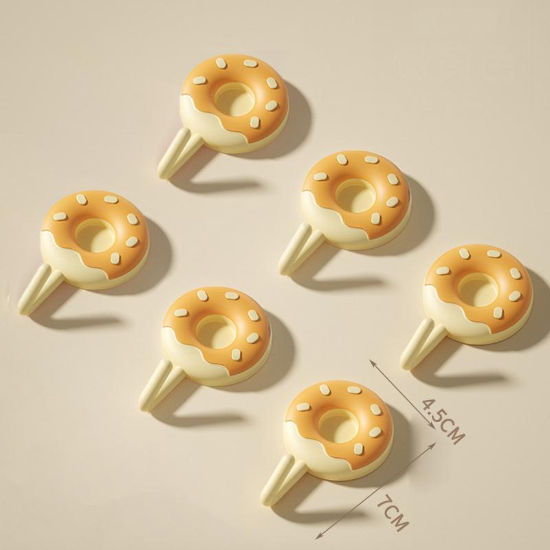 Creative Self-Adhesive Wall Decorative Hook Multifunctional Donut Hook No Drilling Keychain Bathroom
