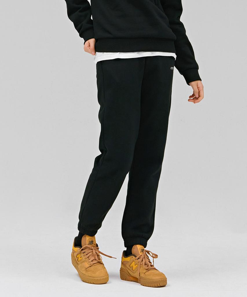 CHASECULT Unisex Essential Jogger Pants - Black