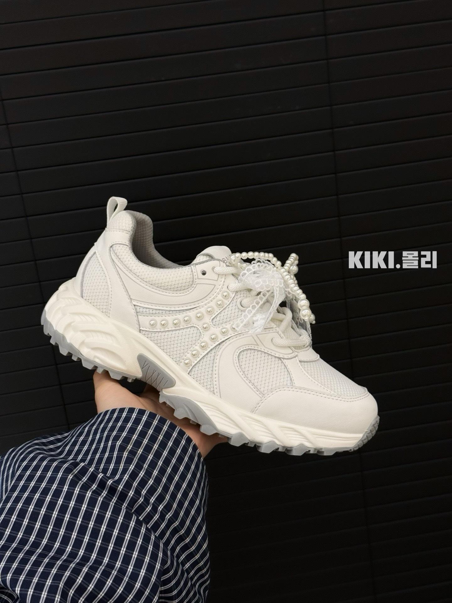 

Новые маффины на толстой подошве, дышащие спортивные кроссовки для папы, женские, со скрытой платформой, с бисером и сеткой 40