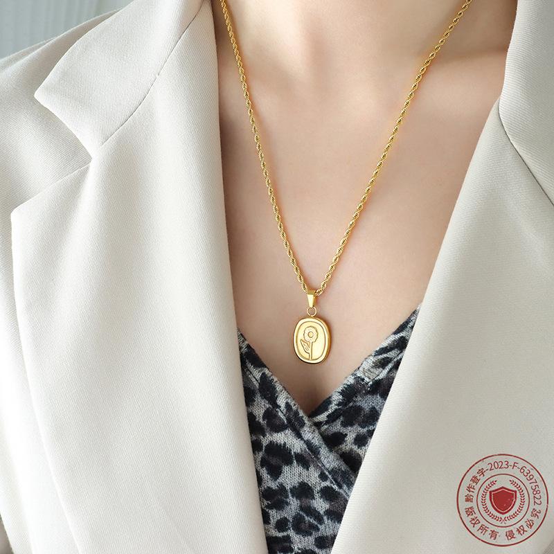 Rose Square Brand Niche Twist Chain Long Titanium Steel Gold-Plated Necklace Neutral Wind Temperament Jewelry P817