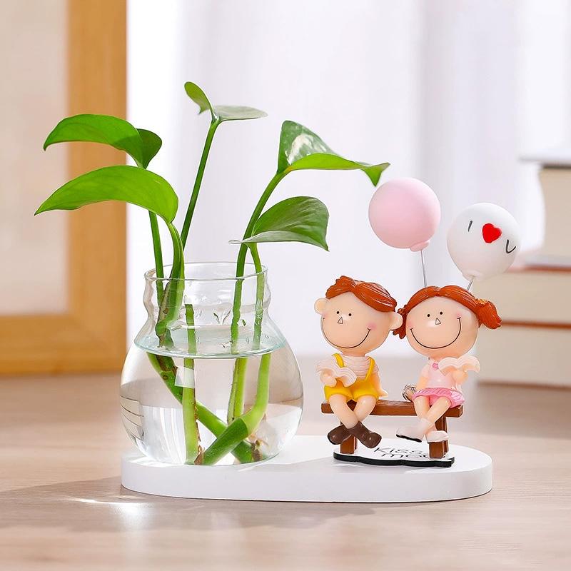 1Pc Resin Home Decor Girl and Boy Unique Hydroponics Creative Flowers Pot Couple Vase