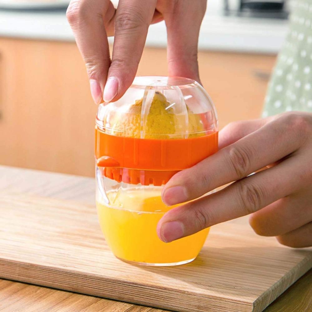 1 Pcs Lemon Juicer with Lid Plastic Manual Lemon Juicer Orange Press Cup Orange Juice Extractor with Pouring Spout Fruit Tool WBL