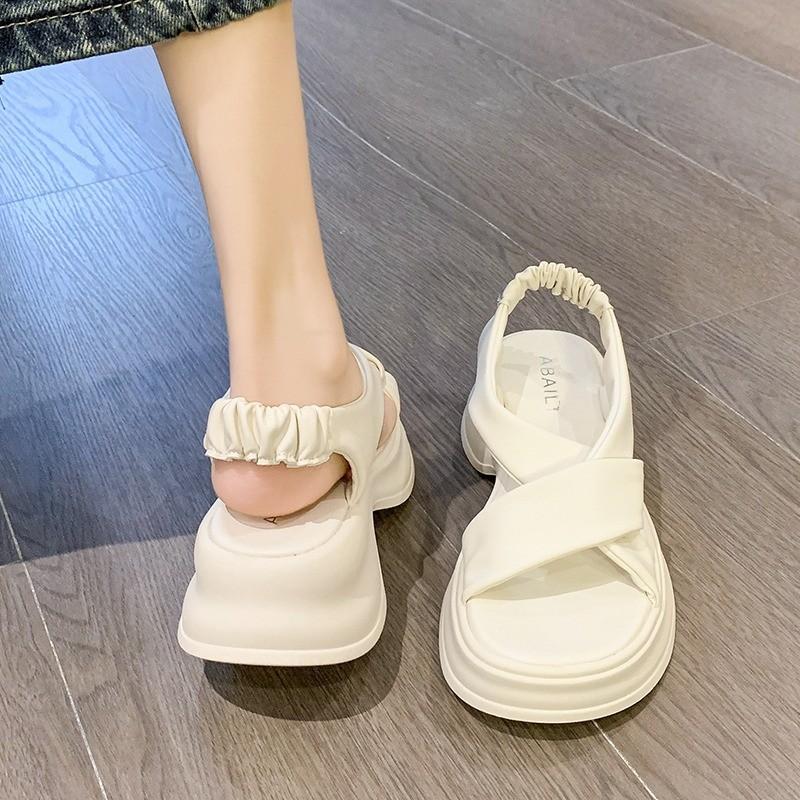 Sandals women's summer 2025 new thick-soled pregnant women's flat-bottomed European station light leisure sports Roman comfort