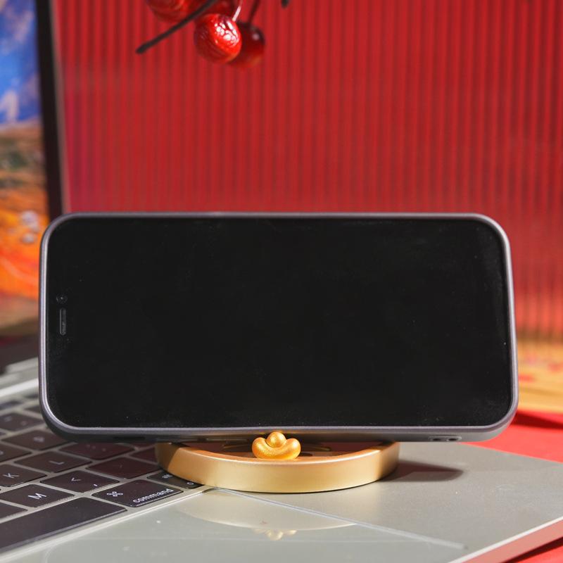 Tang Dynasty Lady Phone Stand - Cute Desktop Decoration, Resin Ornament for Home or Living Room.