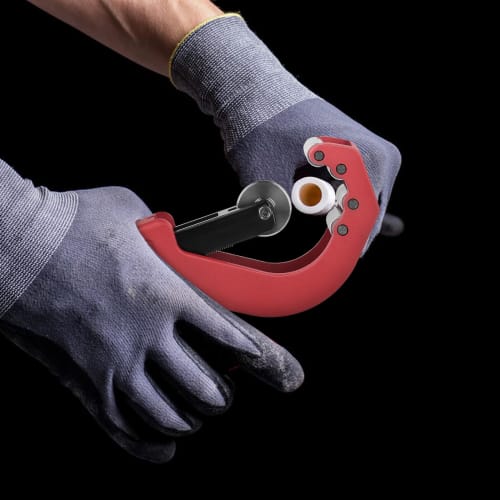 Feestars Pipe Cutter, Built-in 1 Replacement Blade, Cuts Diameters from 14-63mm and Thicknesses up to 3mm, Mini Pipe Cutter, Bearing Steel Blade, Alum