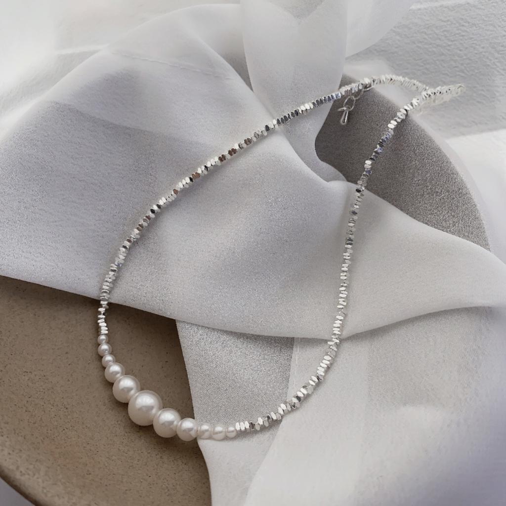 Giant Flash Love Broken Silver Pearl Necklace Summer White Temperament Neck Chain Light Luxury Niche Versatile High Sense Collarbone Chain Woman