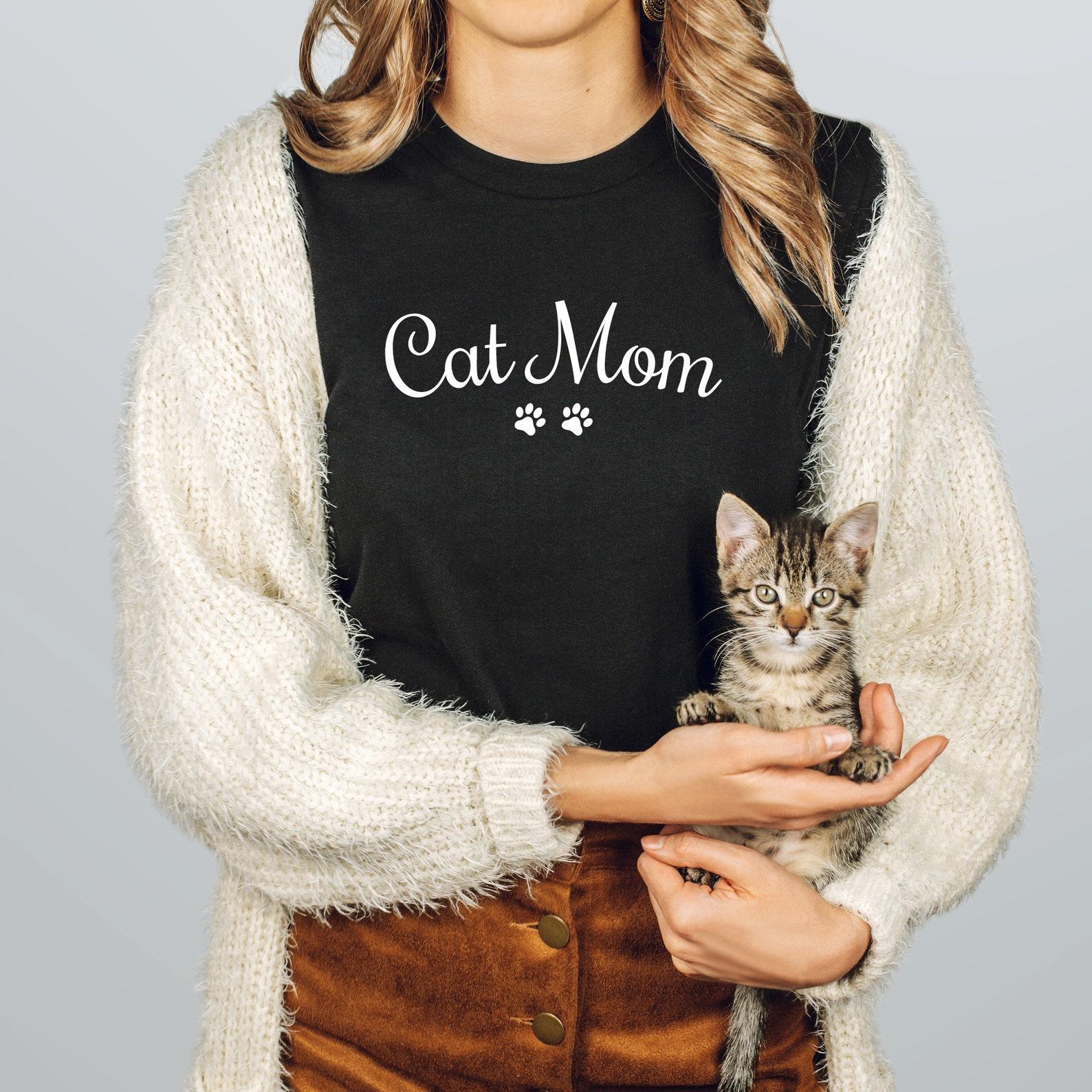 Cat Mom Shirt | Cat Mama Shirt | Cat Lover Gift | Funny Cat Mommy Shirt | Cat Parent Unisex Tee XL
