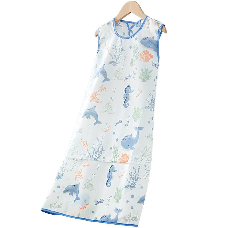 Nastavitelný dětský bryndák pro snadné jídlo ve vysoké židličce