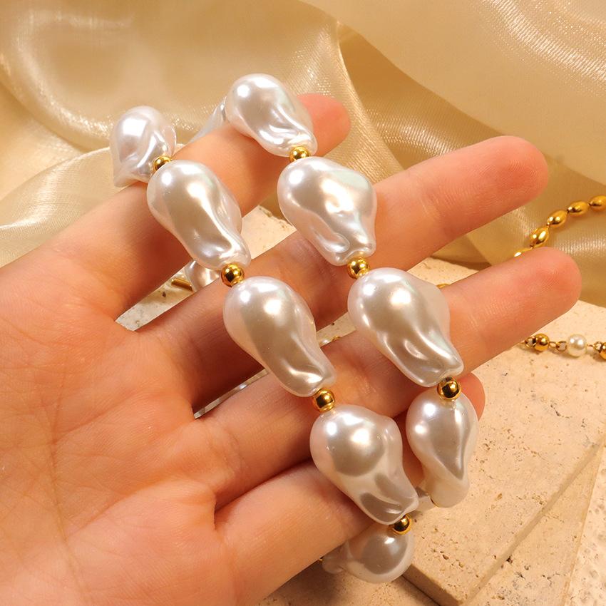 French Vintage Large Irregular Baroque Pearl Necklace Ot Lock Exaggerated Necklace Cuban Chain Jewelry