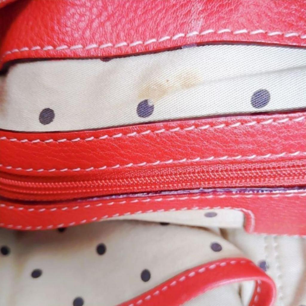 Kate Spade Drawstring type Handbag leather Red Women Used