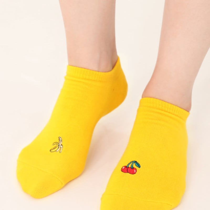 SNOOZY Cherry Embroidered Ankle Socks