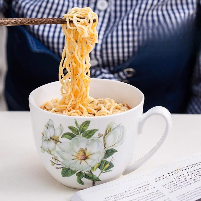 600ml Tasse aus Knochenporzellan mit großem Fassungsvermögen - Blumige Keramiktasse für Milch, Haferbrei, Frühstück, ofen-, mikrowellen- und spülmaschinengeeignet