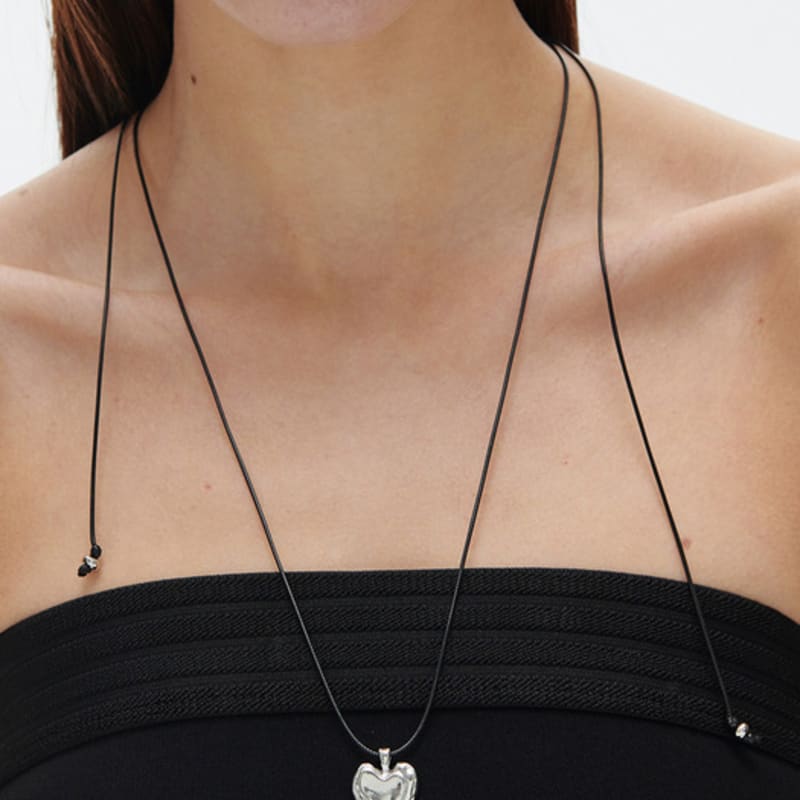 MATIAS Heart String Necklace (Silver)