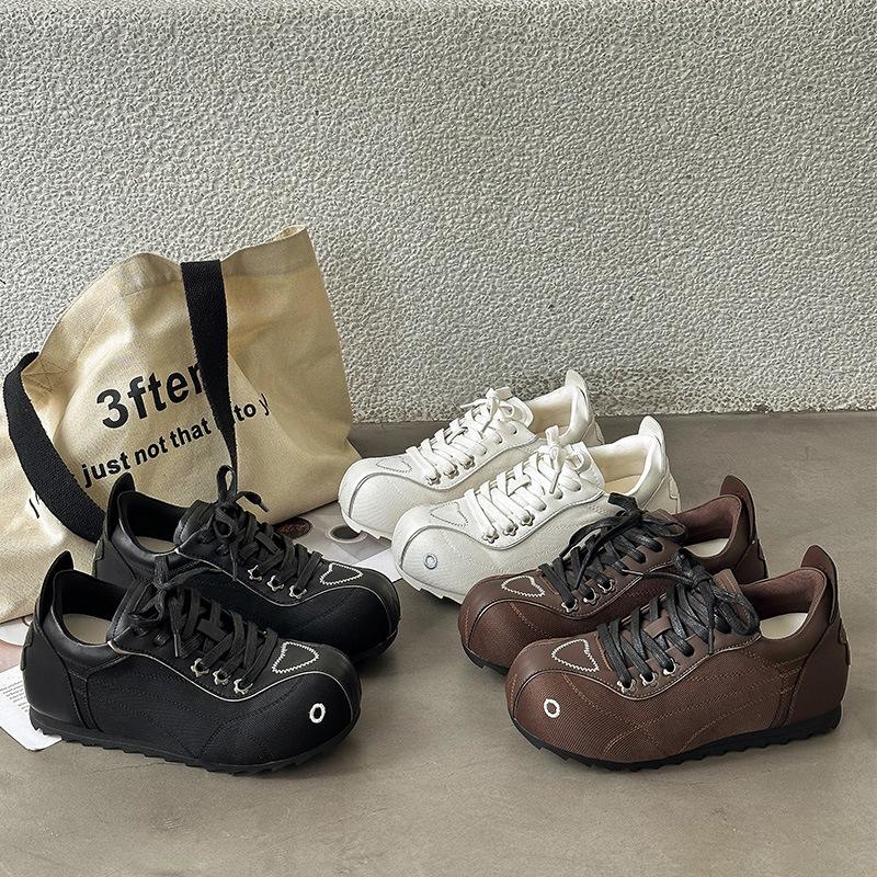 Leisure sports little white shoes women's 2025 autumn new leather lightweight breathable comfortable Forrest Gump shoes flat-bottomed German training