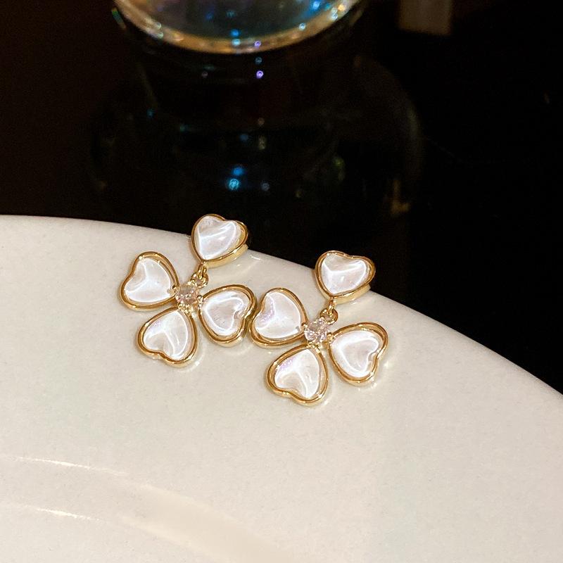 

Темпераментные серьги-цветы из циркона, супер блестящие персонализированные универсальные серьги, модные нишевые серьги в стиле легкой роскоши для женщин