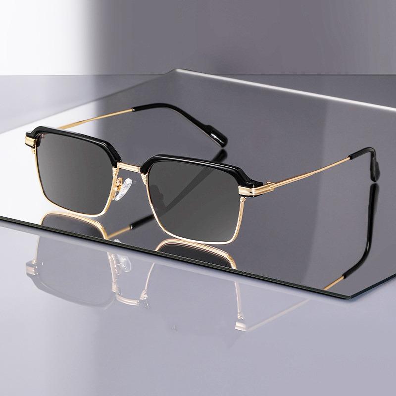 3pcs Fashion Business Light Change Reading Glasses Men and Women Metal Square Frame Myopia Glasses 0 to+4.0 Neutral