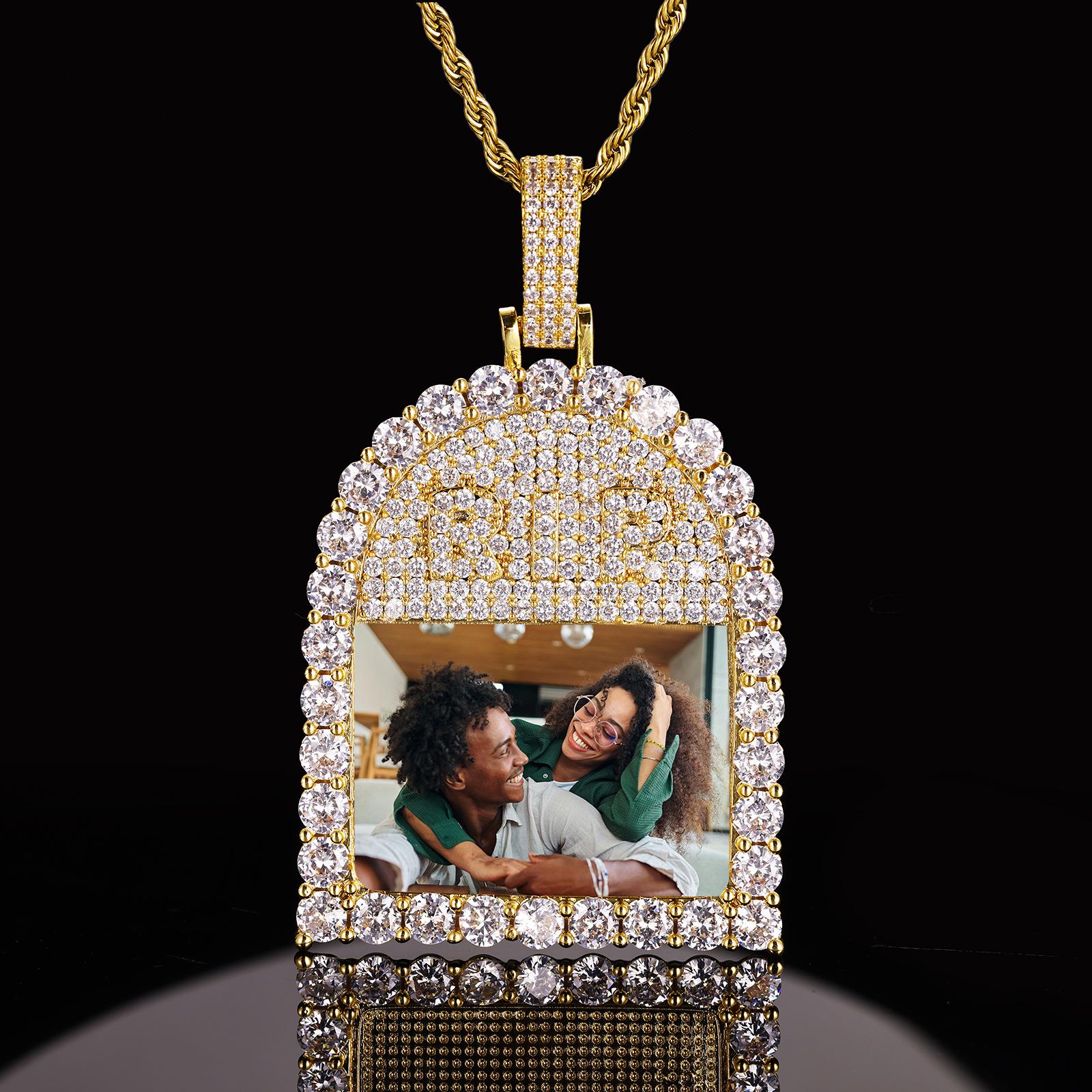

European-American Hip Hop Custom Photo Frame Necklace: Retro Bronze Zircon Memorial Pendant