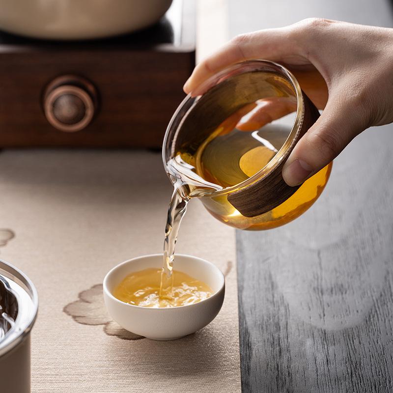 Light luxury one pot two cups travel kung fu tea set tea separation small tea table tea maker business souvenir